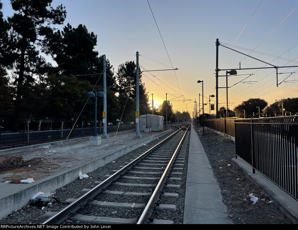 Looking south from the VTA Light Rail Mountain View Station